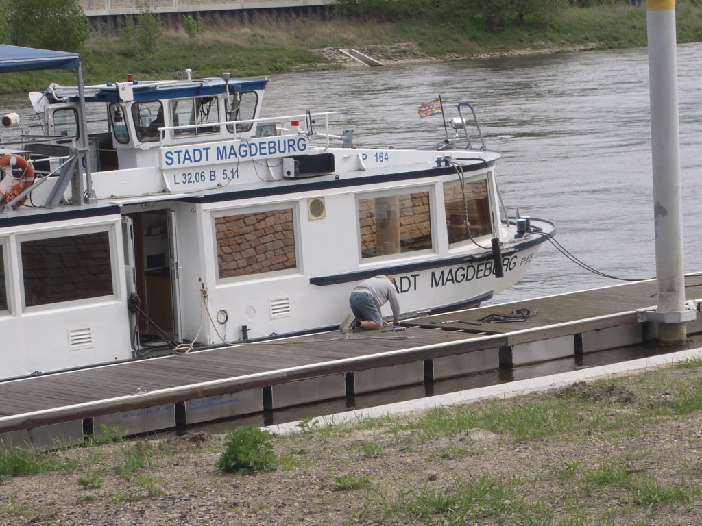 jamagdeburgundelbwasser.jpg