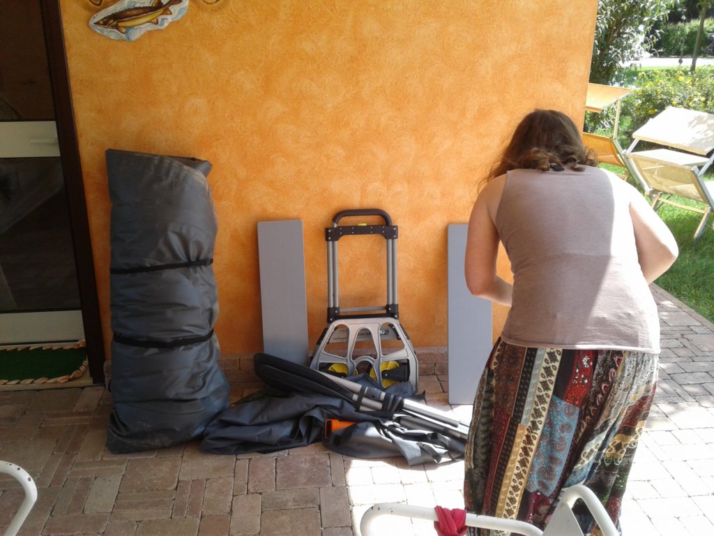 nuageistentlftetundeingepacktwirpackenmunterweiter.jpg