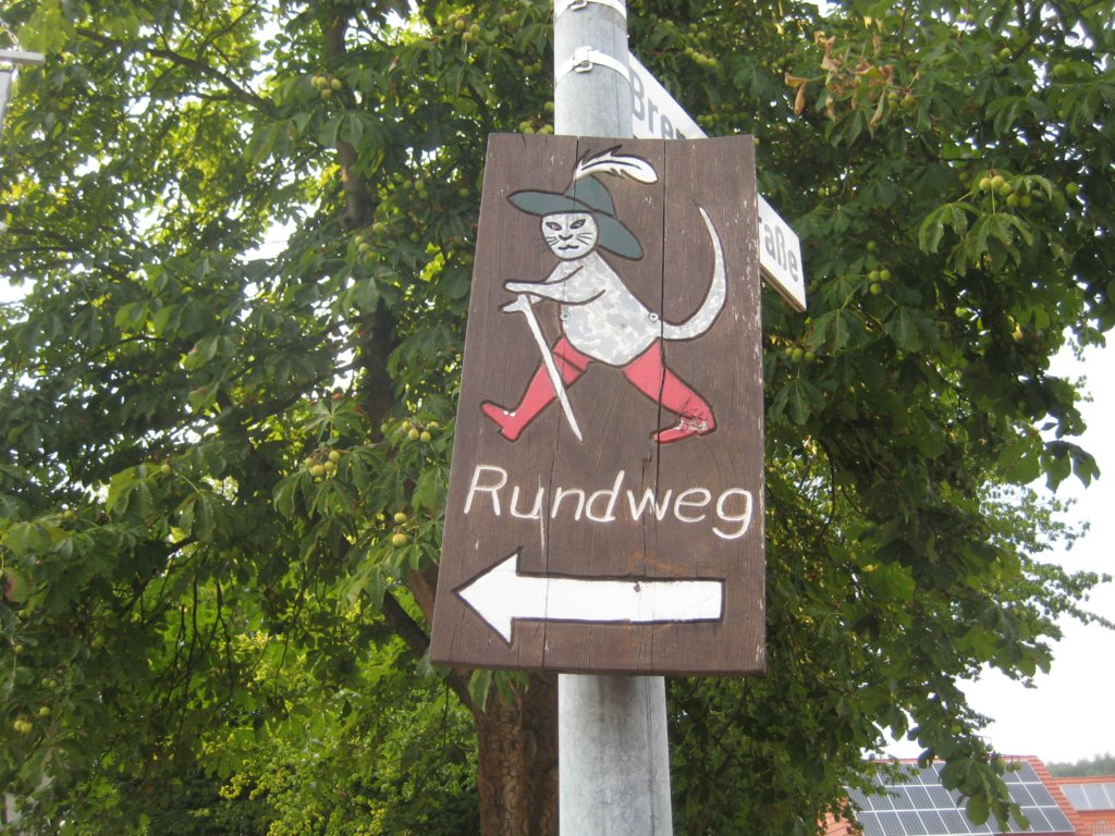 oedelsheimunddergestiefeltekaterdieweserverlufthiernebenderdeutschenmrchenstrae.jpg
